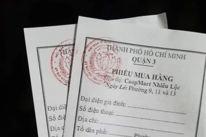 Quận 3: Mua hàng giúp dân, dùng phiếu theo ngày chẵn-lẻ