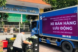 Xe bán hàng lưu động giá bình ổn đã đến với dân TP.HCM