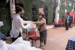 Siêu thị mini 0 đồng phiên bản online hỗ trợ sinh viên khó khăn