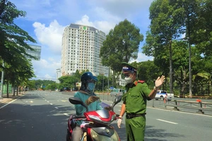 Sở Công Thương TP.HCM cấp giấy đi đường cho đối tượng nào?