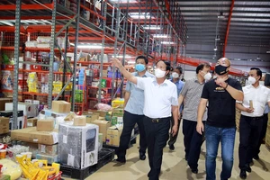 Phó thủ tướng Lê Văn Thành: Đảm bảo bình ổn giá cả phục vụ người dân 