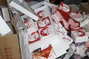 Phát hiện xe luồng xanh chở bánh trung thu không nguồn gốc