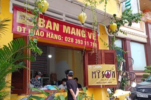 Đề nghị cho phép quán ăn, quán cà phê... được bán tại chỗ