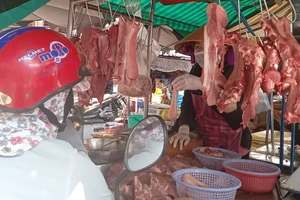  Giá thịt heo bán lẻ bất ngờ giảm mạnh