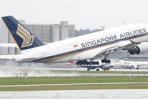 Từ 13-1, mở lại đường bay thương mại từ Singapore về Việt Nam