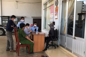 Bị phạt 15 triệu vì còn dầu nhưng không bán cho dân 