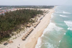 TP.HCM: Du khách 'xả stress' bằng đường đua xe F1