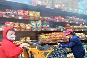 Mì, bún, phở...được 'cởi trói' nhưng vẫn khó xuất ngoại