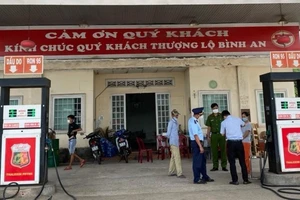 Bị phạt hơn 800 triệu vì chất lượng xăng có 'vấn đề' 