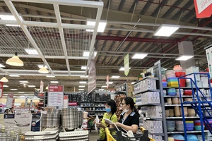 Trước giờ G, đồng loạt kiến nghị giảm thuế VAT 2% thêm một năm