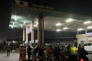 Diễn biến 'lạ' khi xăng vừa tăng gần 1.000 đồng/lít 