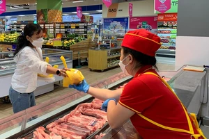 Thịt heo bán lẻ giảm giá mạnh, có loại giảm 33.000 đồng