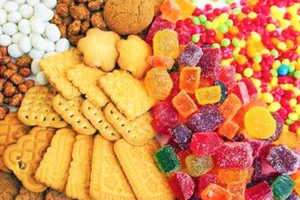 Thanh tra về an toàn thực phẩm, 1 công ty bánh kẹo bị phạt gần 80 triệu đồng 