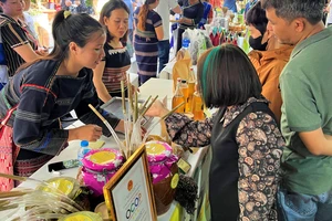 Nhiều sản phẩm lần đầu xuất hiện tại phiên chợ đặc sản ở TP.HCM