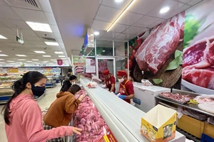 Nguồn cung heo thiếu hụt, xuất hiện tình trạng 'cạnh tranh thiếu lành mạnh'