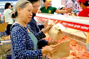 Siêu thị Việt Nam chuyển mình vì môi trường xanh