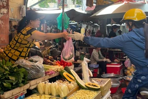 Bộ tài chính sẽ giám sát để không để xảy ra thiếu hàng, sốt giá