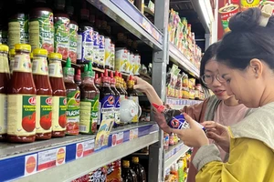 Doanh nghiệp 'tiến thoái lưỡng nan' vì quy định ghi địa chỉ trên nhãn hàng hóa