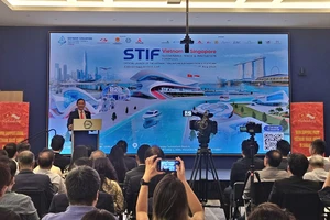 Ra mắt nền tảng thương mại điện tử song phương Việt Nam - Singapore