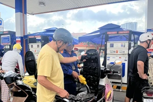 Xăng sinh học E10 có phù hợp với ô tô, xe máy đời cũ?