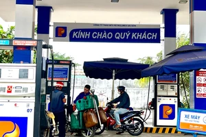 Bán xăng E10 từ ngày 1-6: Các loại xe nào đổ được xăng sinh học?