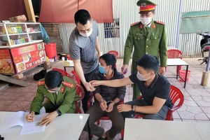 Bị phạt 5 năm tù vì chở 4 con tê tê 