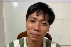 Khởi tố nam bảo vệ ở Thủ Đức dâm ô thiếu nữ trong cà phê chòi