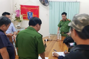 Bắt quả tang công ty giấy xả nước thải trực tiếp ra môi trường