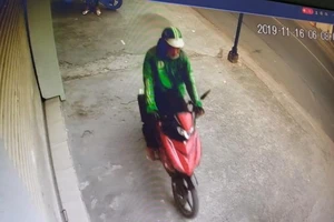 Vờ hỏi đường cướp xe máy nữ sinh tại TP.HCM