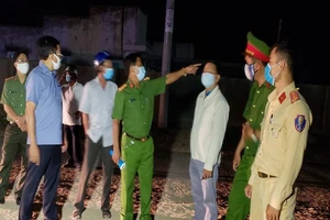  Những chiến sĩ bốn ngày đêm tại vùng dịch chưa về nhà