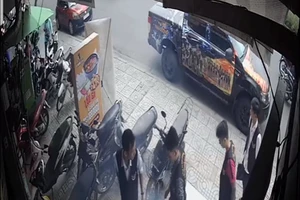 1 công ty đòi nợ thuê đến 'gác cửa hàng' 