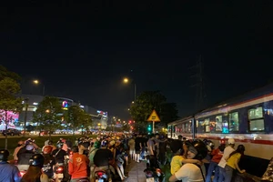 Một người đàn ông bị tàu hỏa tông tử vong