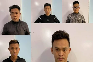 Bắt tạm giam 5 quái xế chặn cao tốc TP.HCM – Dầu Giây đua xe