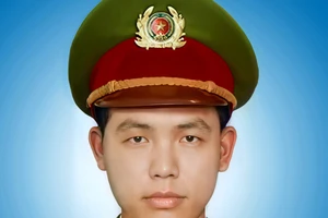 Thăng quân hàm, truy tặng Huân chương cho sỹ quan Công an Phan Tấn Tài 