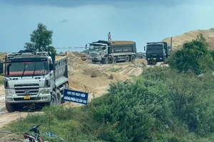 Chủ tịch tỉnh Tây Ninh yêu cầu xử lý xe quá tải sau phản ánh của Pháp Luật TP.HCM