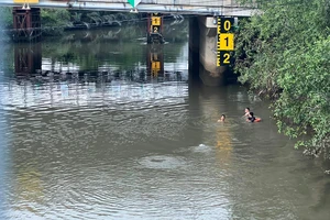 Bé gái mất tích hơn 24 giờ bỗng dưng xuất hiện tại vị trí cũ