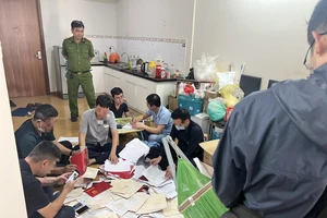 Triệt phá đường dây sản xuất, mua bán bằng cấp, giấy tờ giả