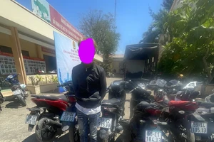 Công an TP Thủ Đức chặn bắt nhóm quái xế 