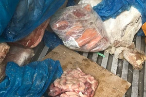 Bắt giữ 14 tấn nội tạng không rõ nguồn gốc tại TP Thủ Đức