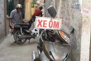 Nữ xe ôm công nghệ bị khách dí dao cướp xe lúc rạng sáng ở Thủ Đức