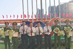 Nghi can giết người trong tiệm massage ở khu Trung Sơn rồi trốn sang Campuchia ra đầu thú