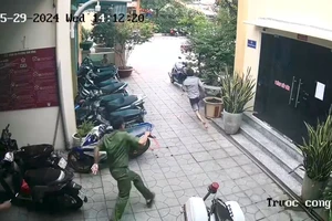 Nghi phạm tẩu thoát khi đang bị tạm giữ, công an chạy theo khống chế