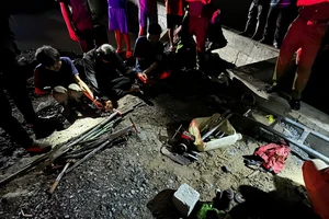 CSGT TP.HCM liên tiếp bắt các nhóm trộm trên sông Sài Gòn