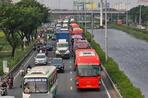TP.HCM: Dự báo từ tối nay đến trưa mai các đường lên cao tốc sẽ ùn ứ cục bộ