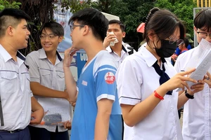 Video: Sĩ tử phấn khởi kết thúc kỳ thi tốt nghiệp THPT 2023