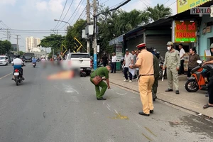 Video: Truy tìm chiếc xe container đã cán tử vong thanh niên đi xe máy