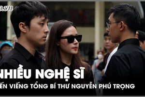 Nhiều nghệ sĩ đến viếng Tổng Bí thư Nguyễn Phú Trọng