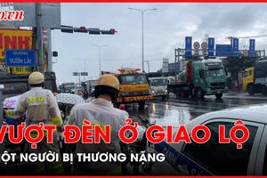 Xe container và xe điện vượt đèn ở giao lộ, một người bị thương nặng