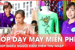 Video: Người phụ nữ mở lớp dạy may miễn phí trao cơ hội mưu sinh suốt 4 năm qua