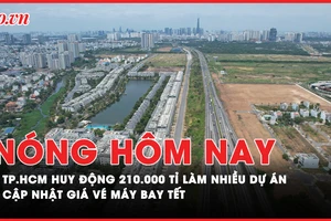 Nóng hôm nay: Động đất khiến hàng chục tảng đá từ trên núi lăn xuống; Cập nhật giá vé máy bay Tết